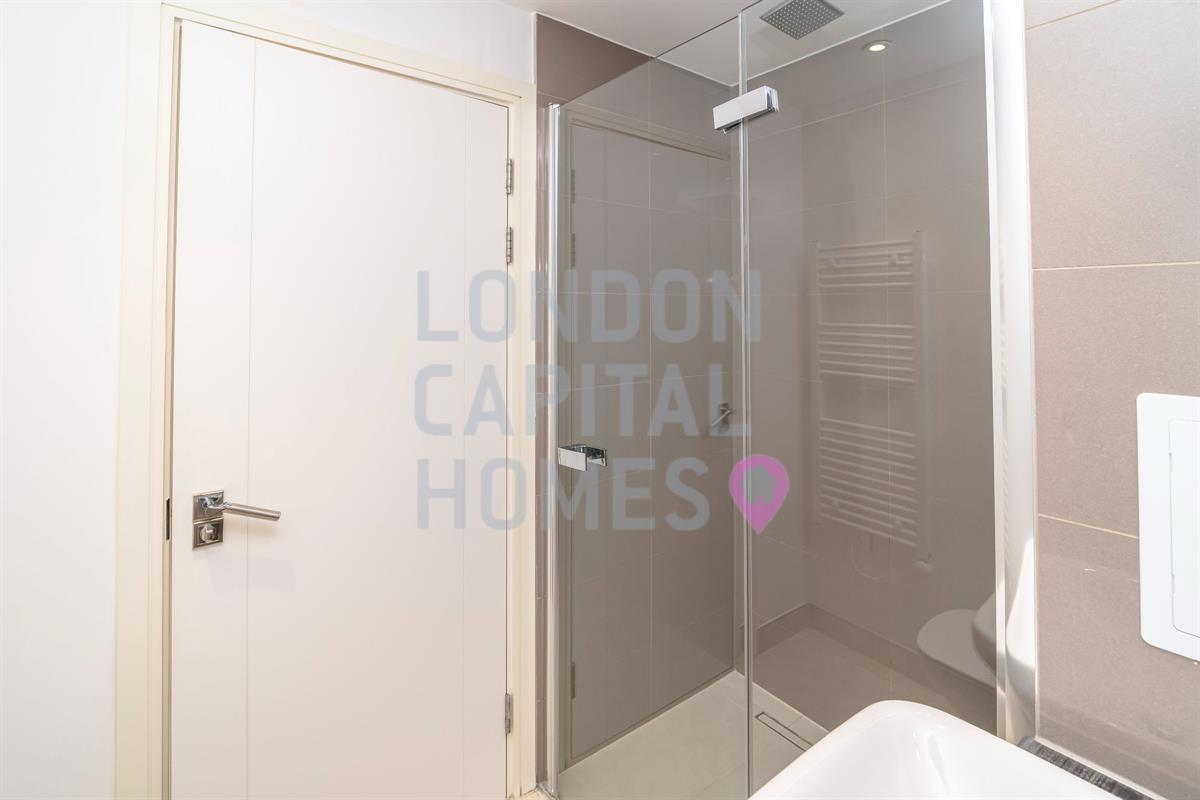 Gordian Apartments, 34 Cable Walk, London
